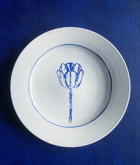 Porcelain tulip salad/dinner plate 6