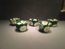 Load image into Gallery viewer, Blue scalloped camelila bowl
