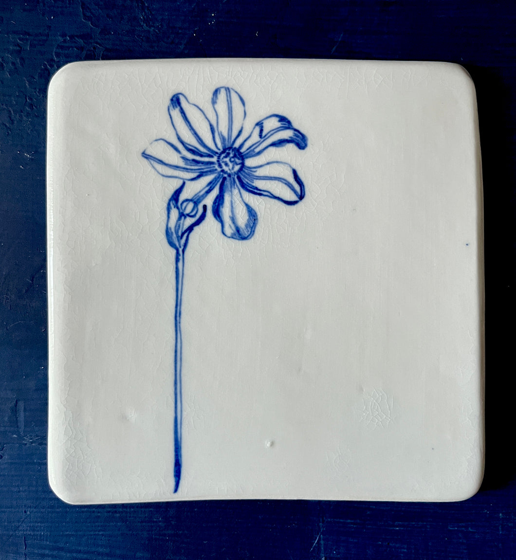 Porcelain narcissus tile