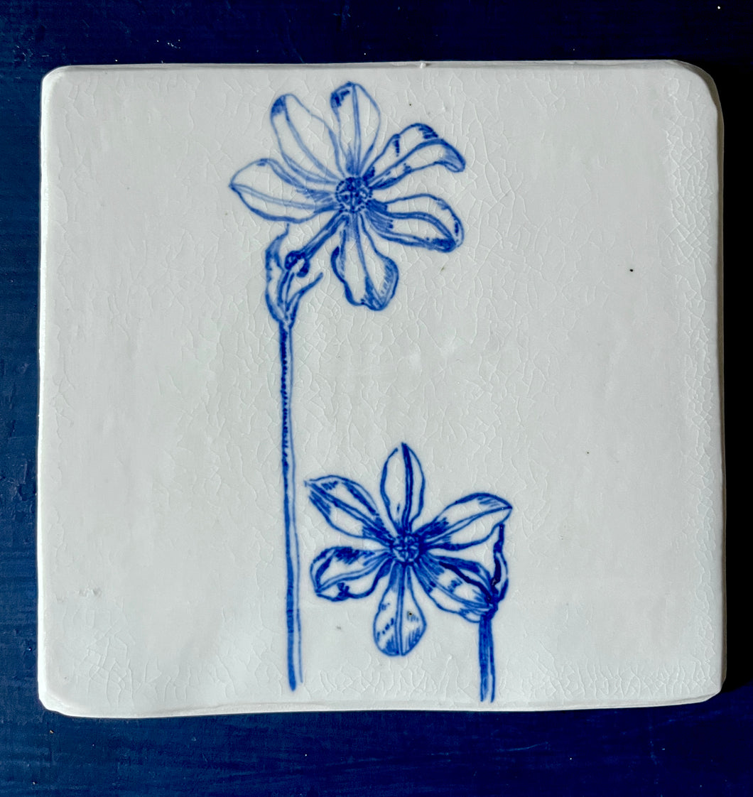 Porcelain narcissus tile