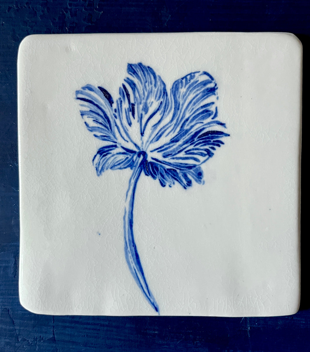 Porcelain tulip tile