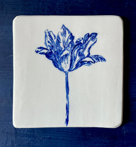 Porcelain tulip tile