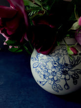 Load image into Gallery viewer, English porcelain cherry blossom cluster vase