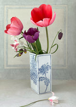 Load image into Gallery viewer, English porcelain chrysanthemum rectangle vase