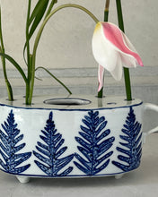 Load image into Gallery viewer, English porcelain fern flower brick with handles and feet