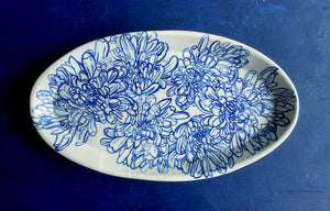 Fine English porcelain chrysanthemum oval platter
