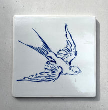 Load image into Gallery viewer, Porcelain bird tile