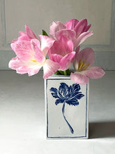 Load image into Gallery viewer, Hand built English porcelain tulip vase with 2 tulips and diamond side grid