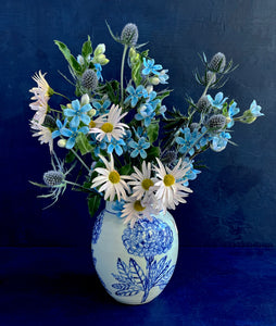 Fine English porcelain zinnia vase