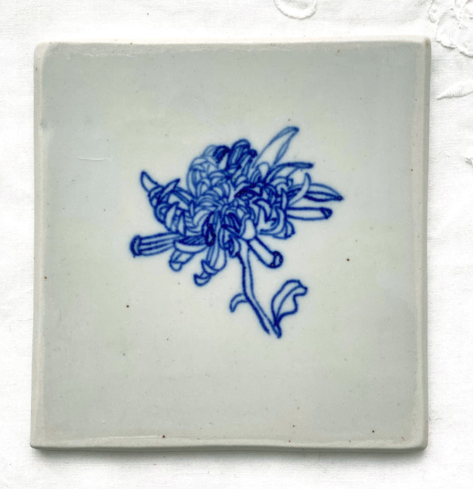 Porcelain chrysanthemum tile