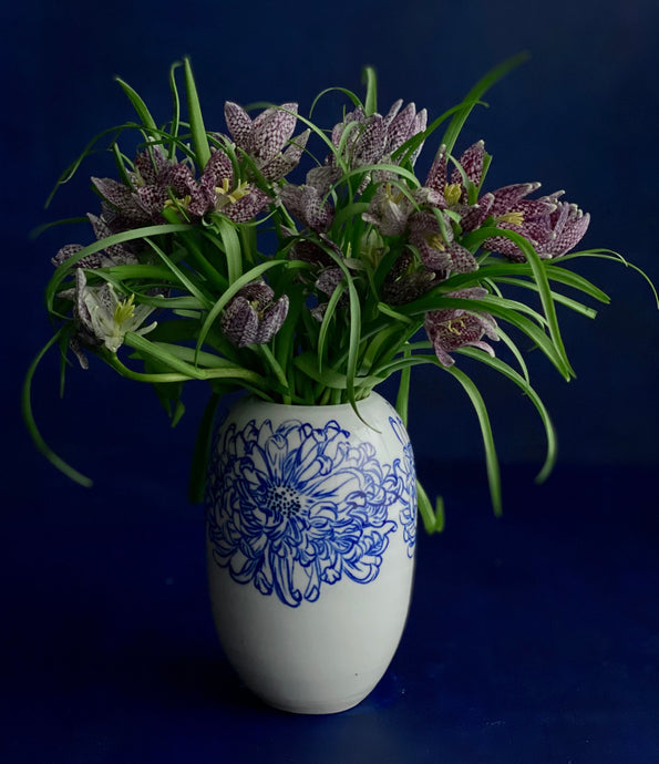 English porcelain chrysanthemum vase