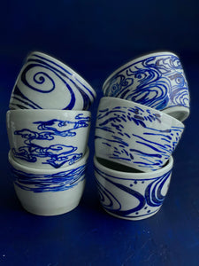 Fine English Porcelain splash wave soba choko cup