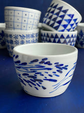Load image into Gallery viewer, Fine English Porcelain splash wave soba choko cup