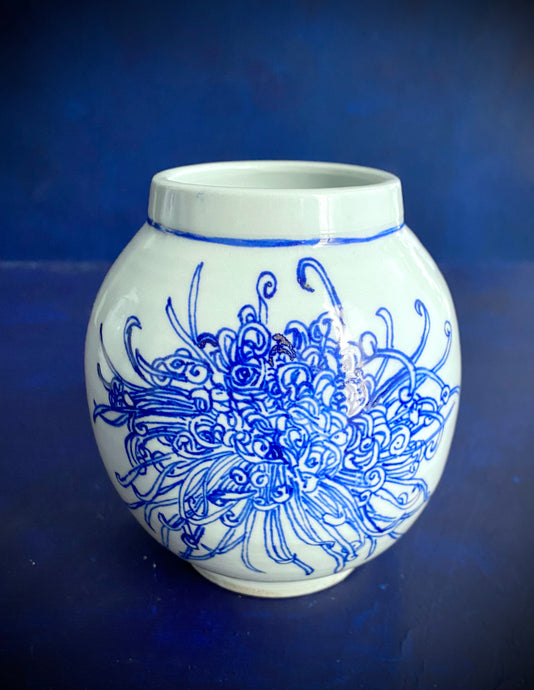 English porcelain round spider chrysanthemum vase