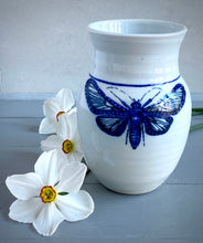 Load image into Gallery viewer, English porcelain moth #9 vase