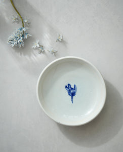 Banchan chrysanthemum 1 dish, fine English porcelain
