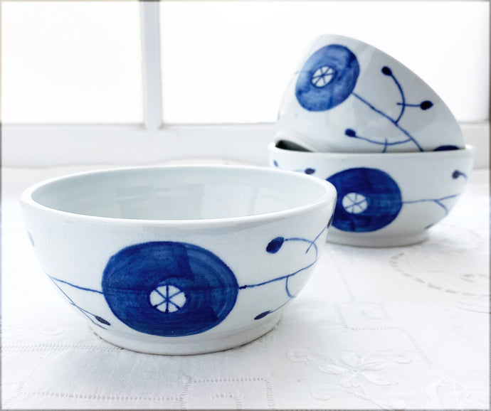 Porcelain cereal bowl, circle bud